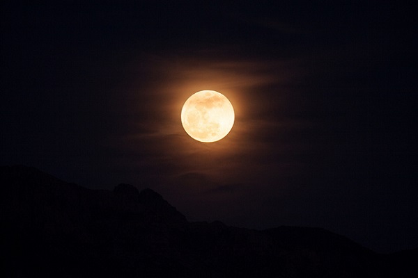 Vows and releasing them on a' Full moon'