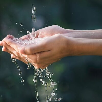Let’s Combine the Healing Power of Reiki With Water