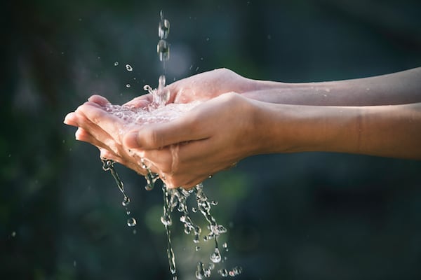 Let’s Combine the Healing Power of Reiki With Water